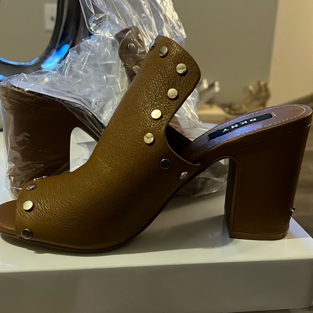 Women shoes